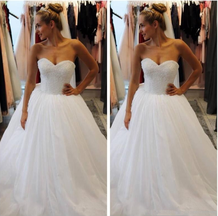 Cute Sweetheart A-line Strapless Beaded Tulle Ball Gown Wedding Party Dresses
